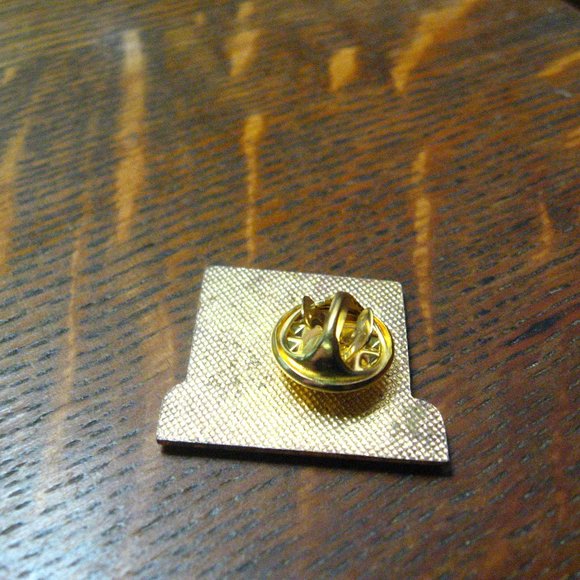 High Roller Vintage 1980's Wham Lapel Pin - Picture 3 of 4